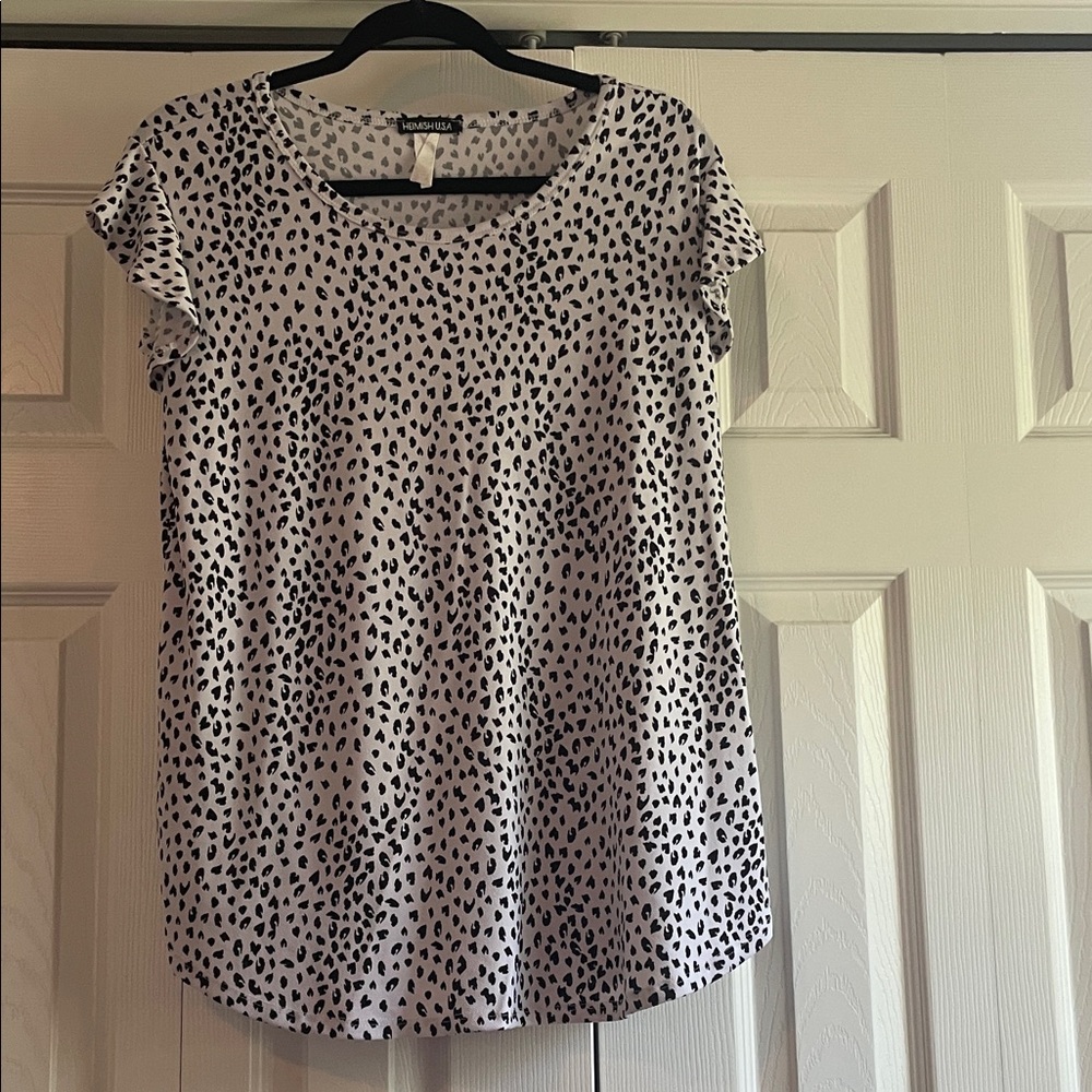 HEIMISH USA Monochrome Patterned Top